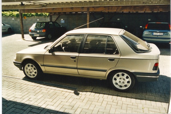 Peugeot 309 GT full